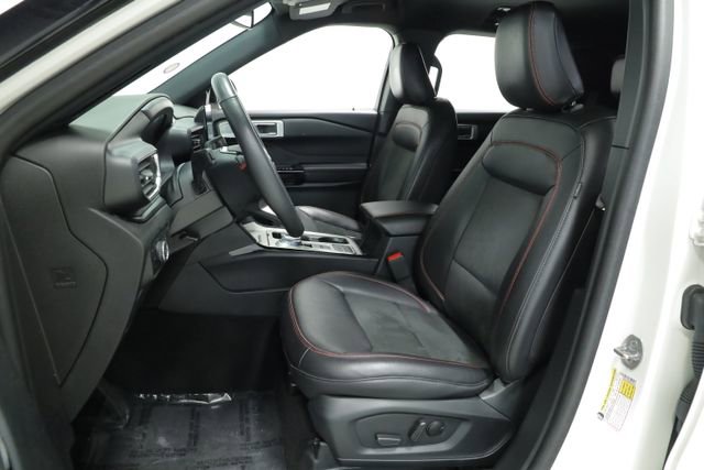 Used 2024 Ford Explorer ST-Line w/ Class IV Trailer Tow Package image 28