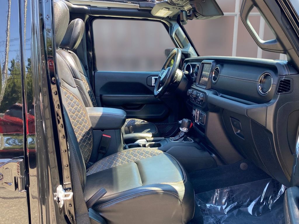 Used 2022 Jeep Wrangler Unlimited Sahara image 9
