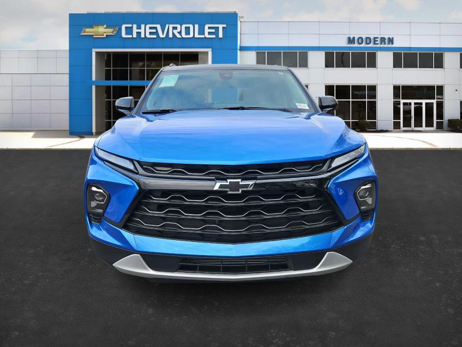 New 2025 Chevrolet Blazer LT w/ Midnight/Sport Edition image 7