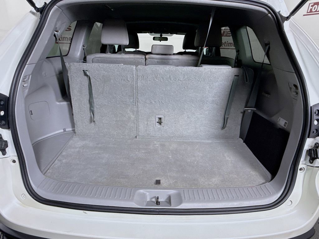 Used 2016 Toyota Highlander LE image 26