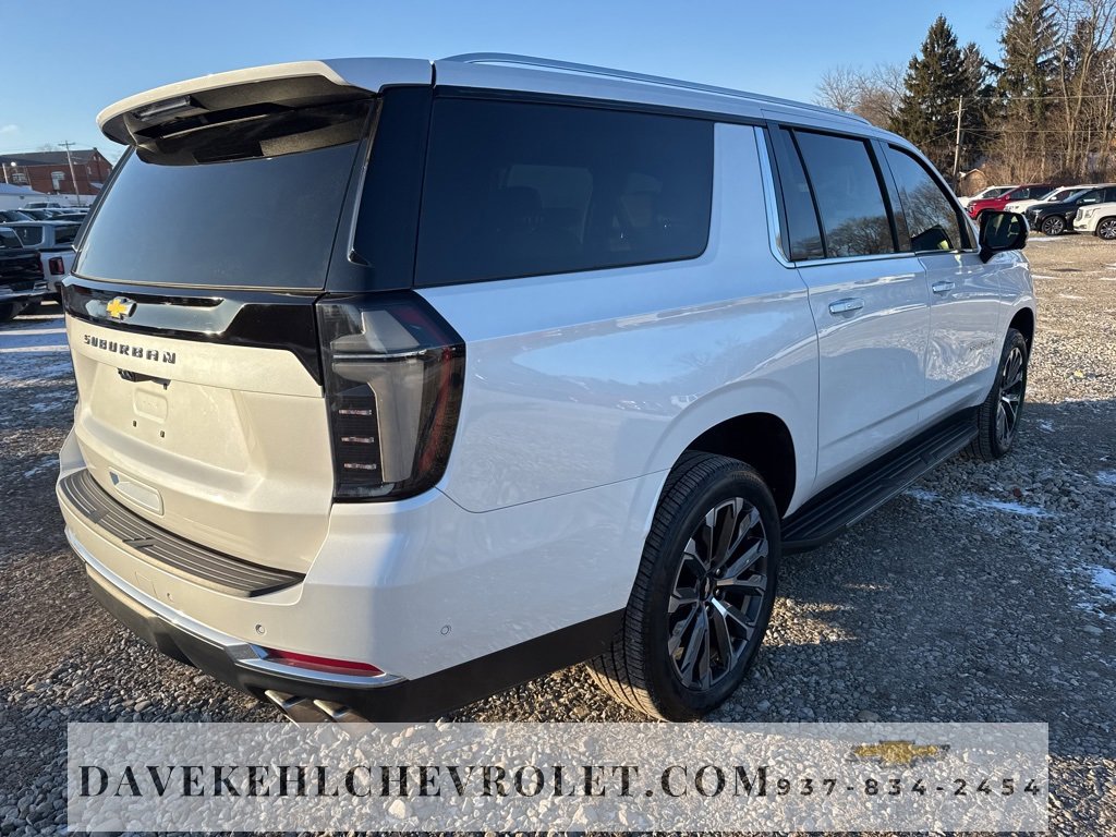 Certified 2025 Chevrolet Suburban High Country image 5