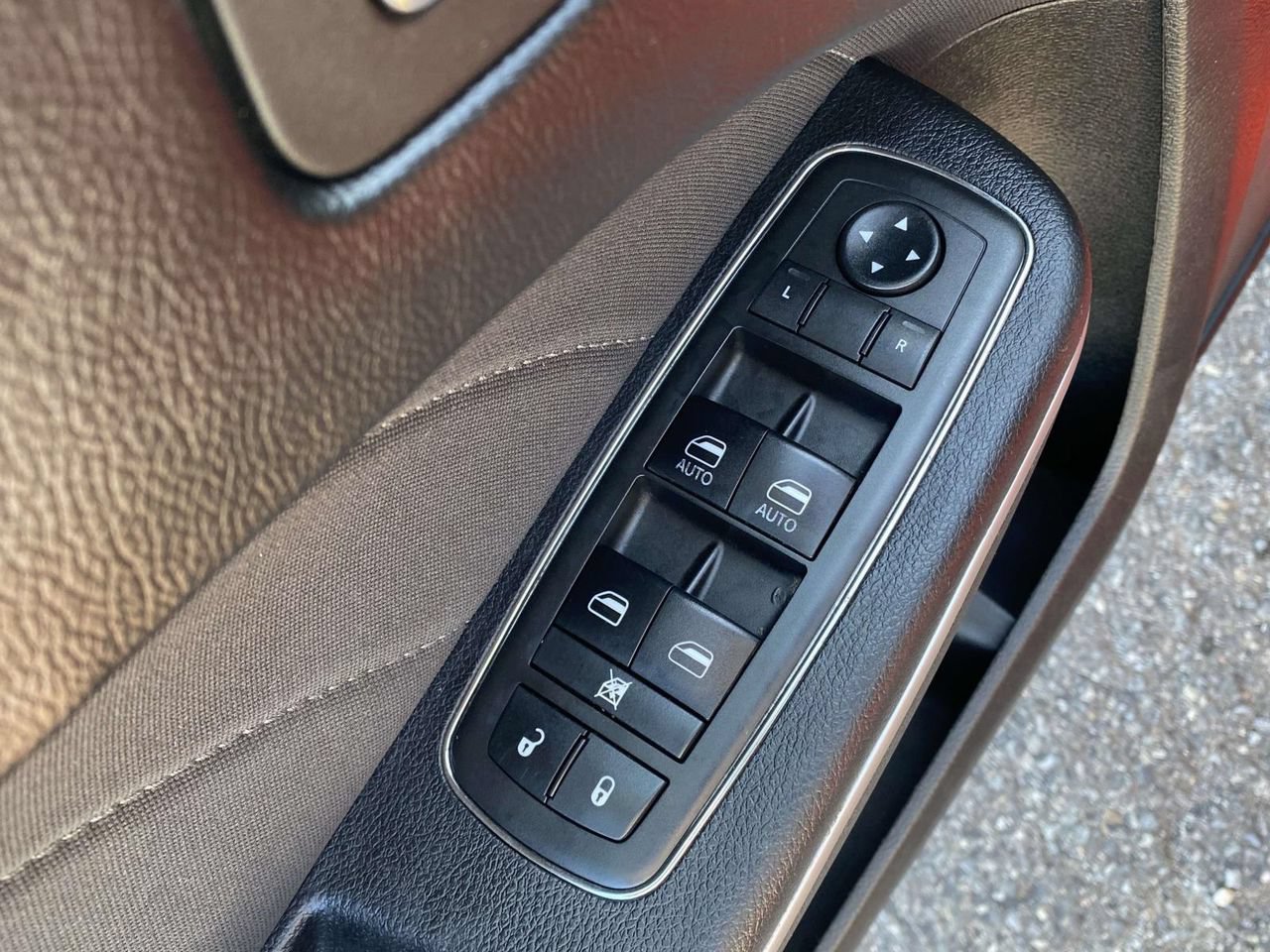 Used 2019 Dodge Charger Scat Pack RWD image 16