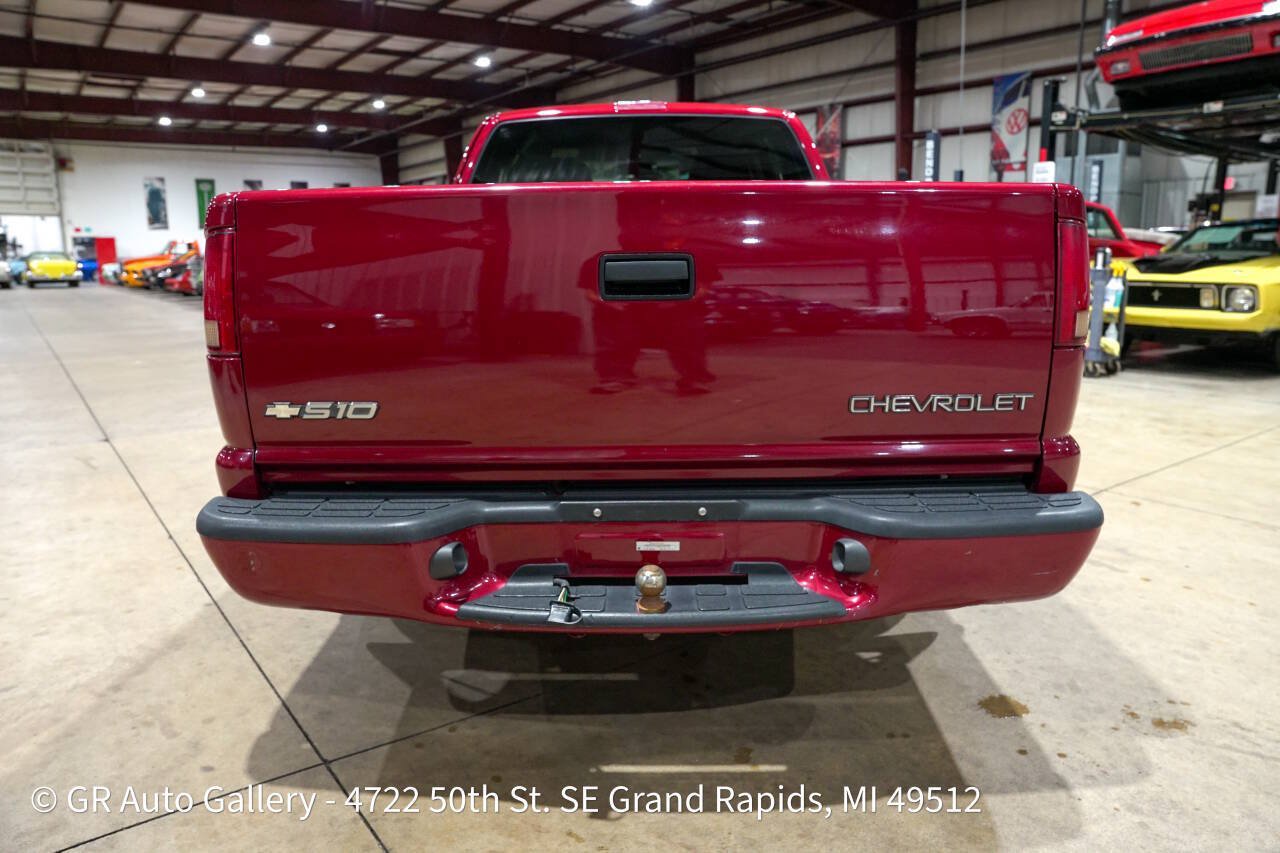 Used 2003 Chevrolet S10 Pickup LS RWD image 7