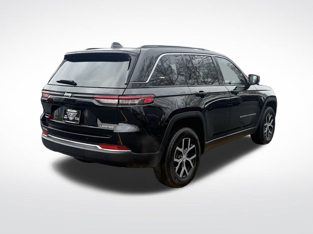 Used 2024 Jeep Grand Cherokee Limited w/ Trailer Tow Package image 8