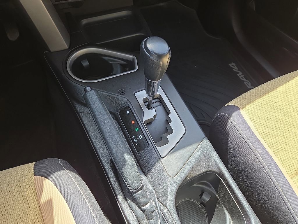 Used 2017 Toyota RAV4 XLE image 29