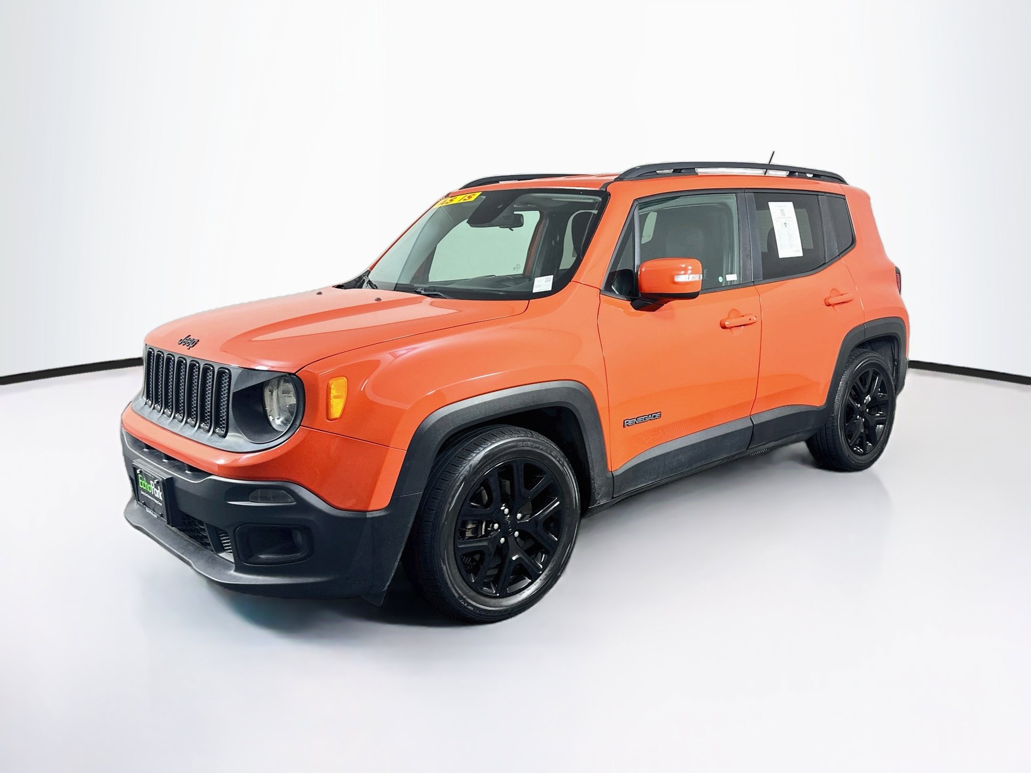 Used 2017 Jeep Renegade Altitude FWD image 3