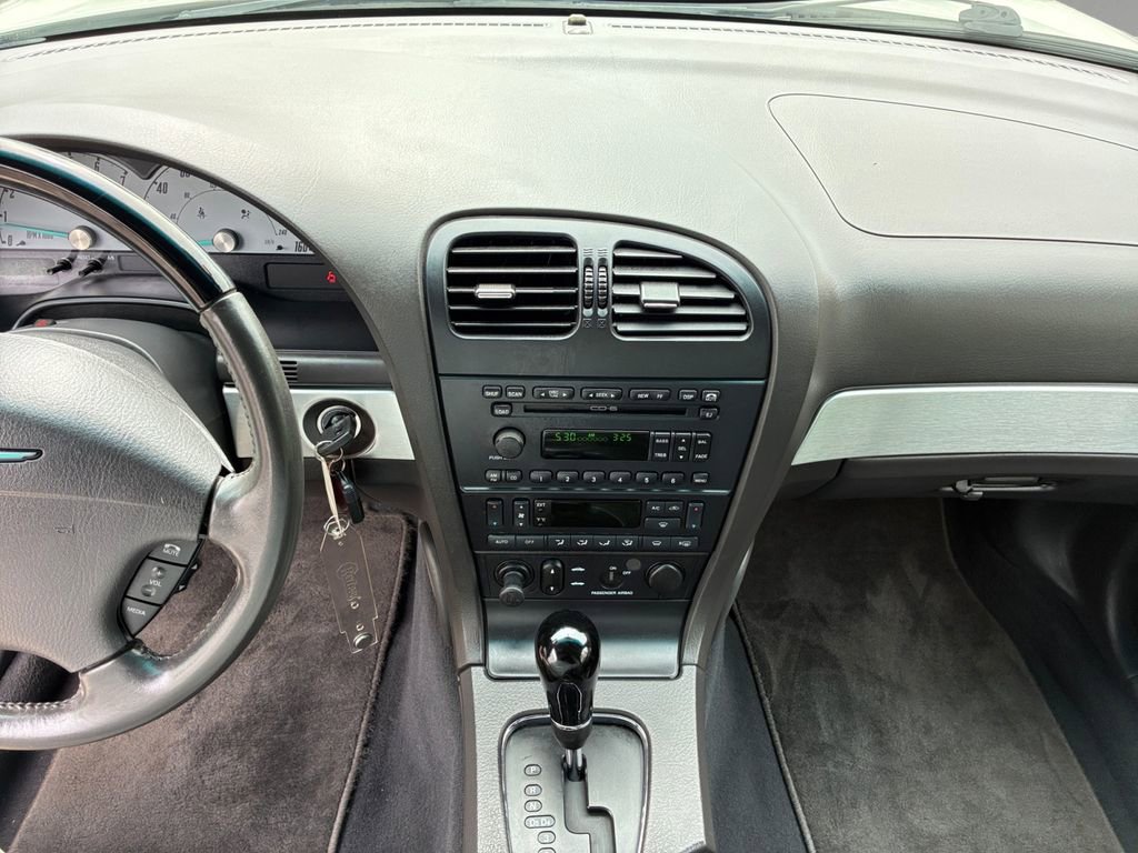 Used 2002 Ford Thunderbird RWD image 12