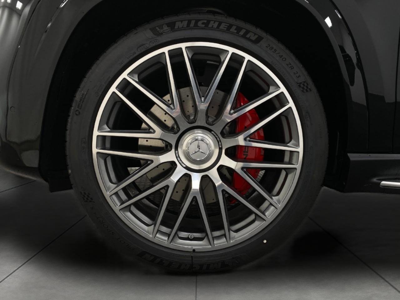 New 2026 Mercedes-Benz GLS 63 AMG 4MATIC image 16