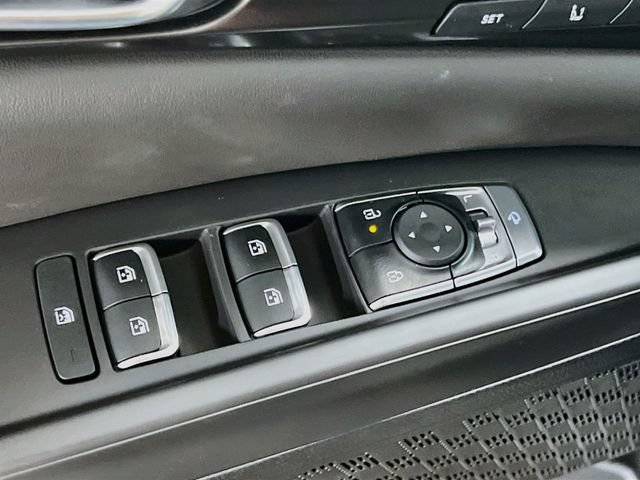New 2027 Kia Carnival SX w/ Dark Edition Package FWD image 18