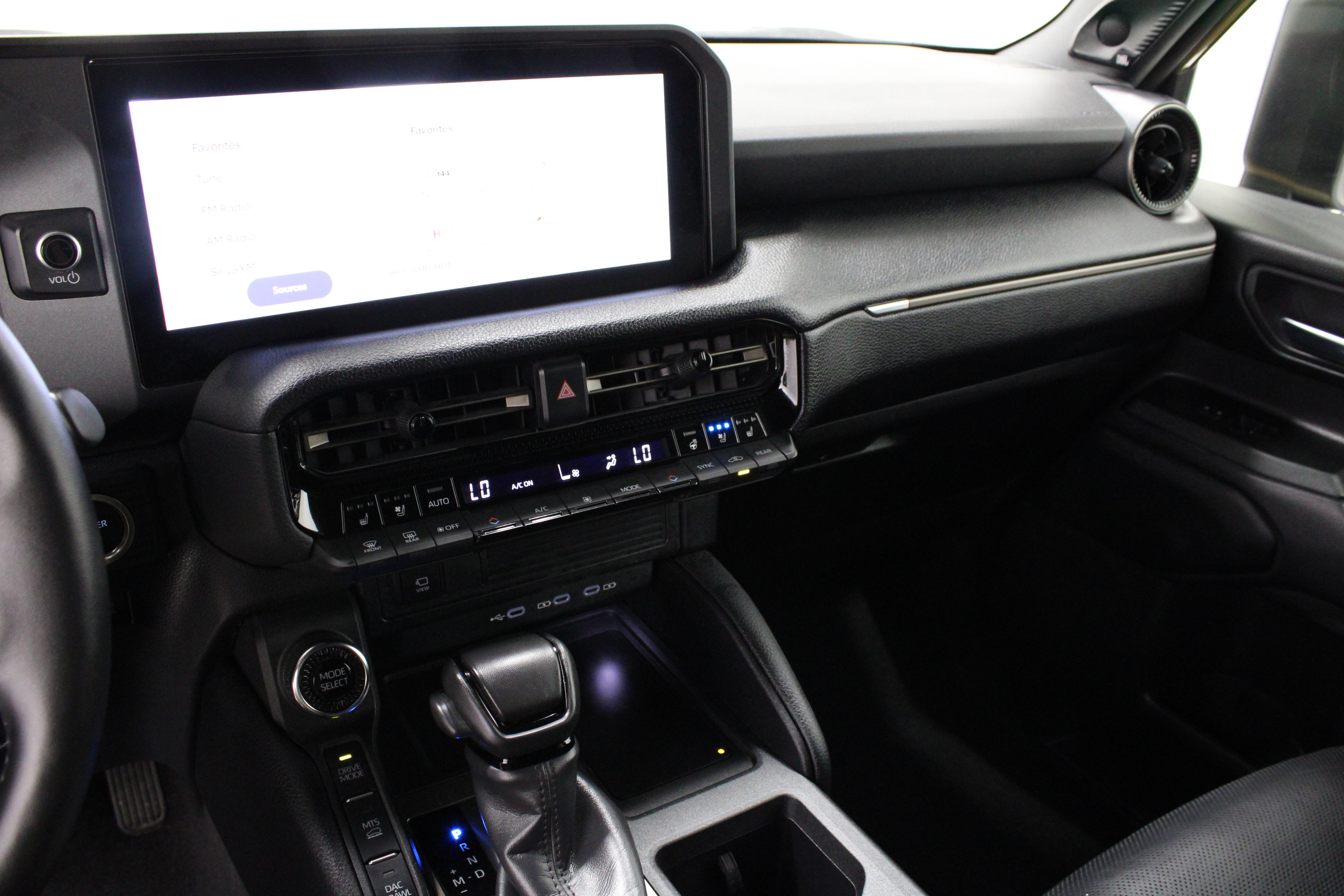 Used 2025 Toyota Land Cruiser w/ Premium Package AWD/4WD image 16