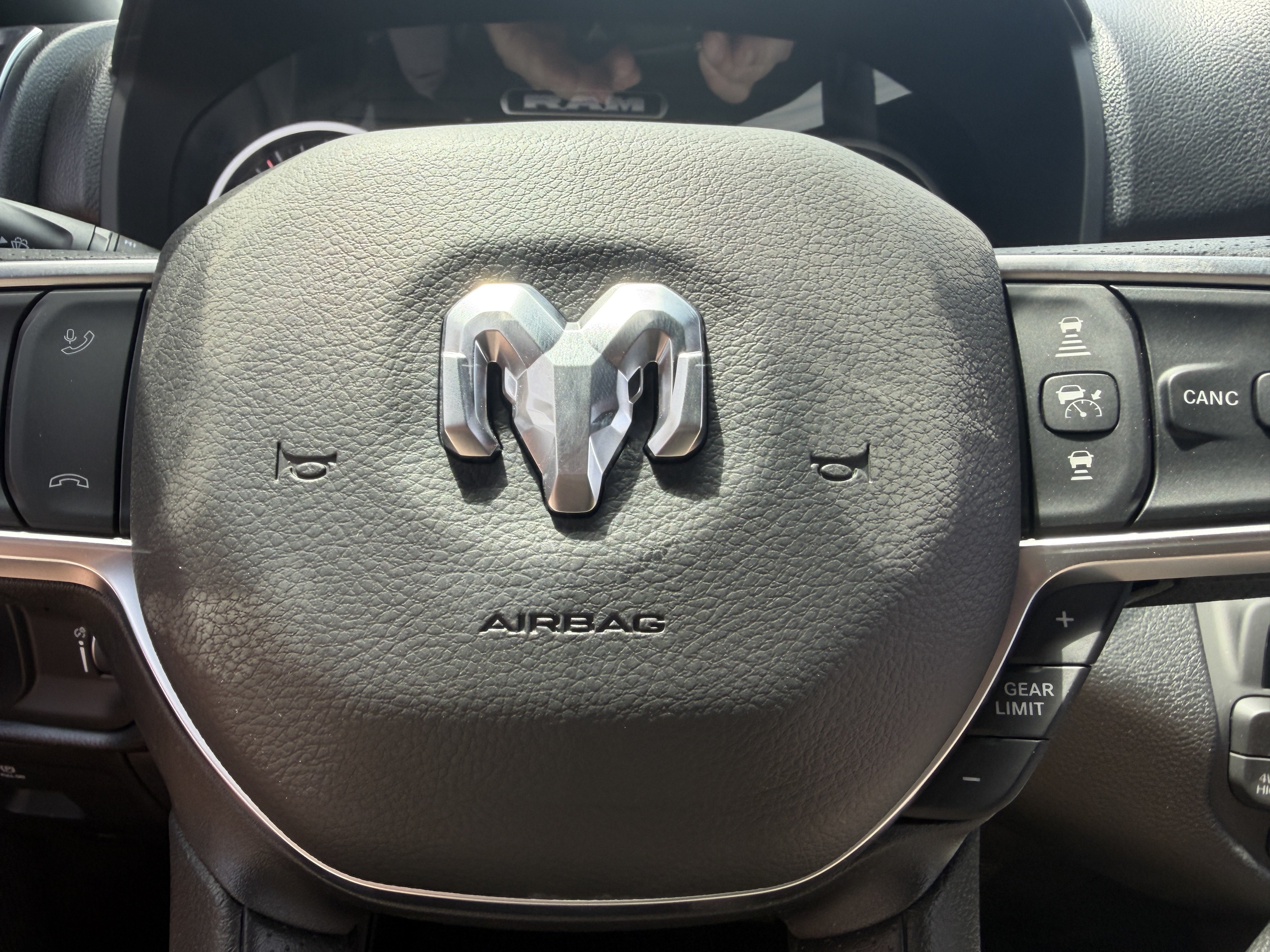 New 2026 RAM 1500 Express AWD/4WD image 33