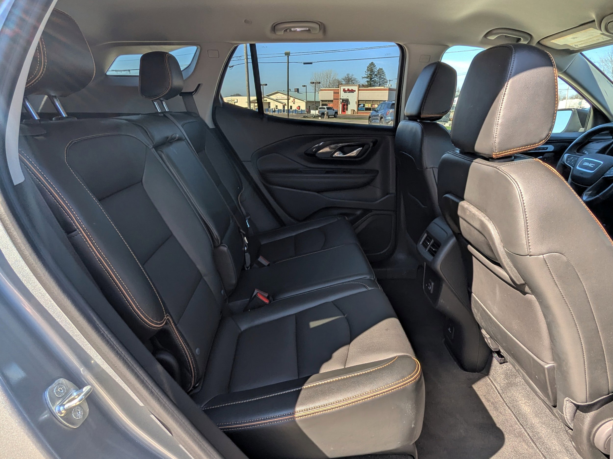 Used 2023 GMC Terrain AT4 image 8