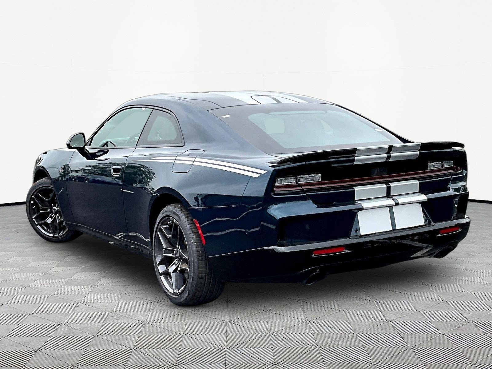 New 2026 Dodge Charger Scat Pack w/ Blacktop Package AWD/4WD image 4