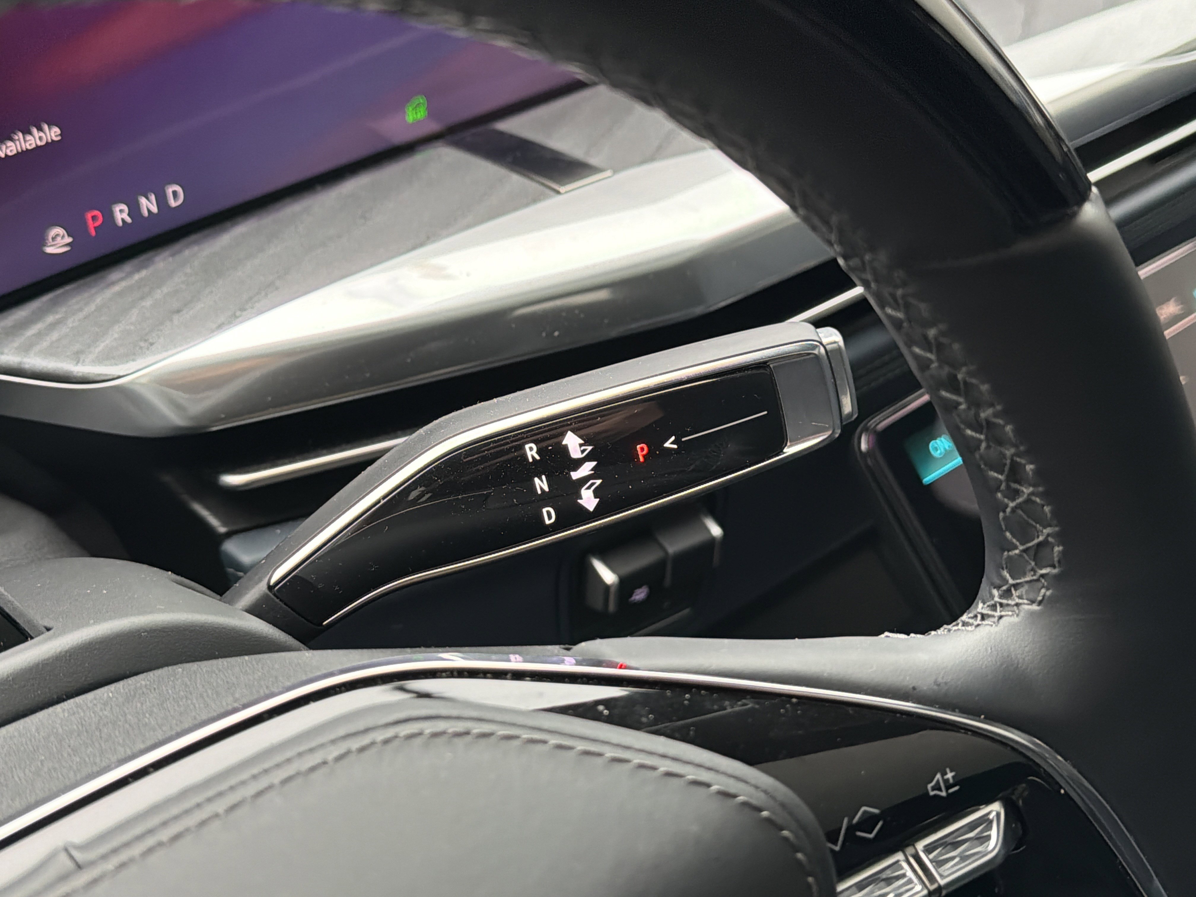 Used 2025 Cadillac Escalade IQ Sport 2 w/ LPO, ONYX Package image 20