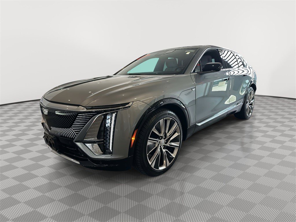 Certified 2024 Cadillac Lyriq Luxury image 3