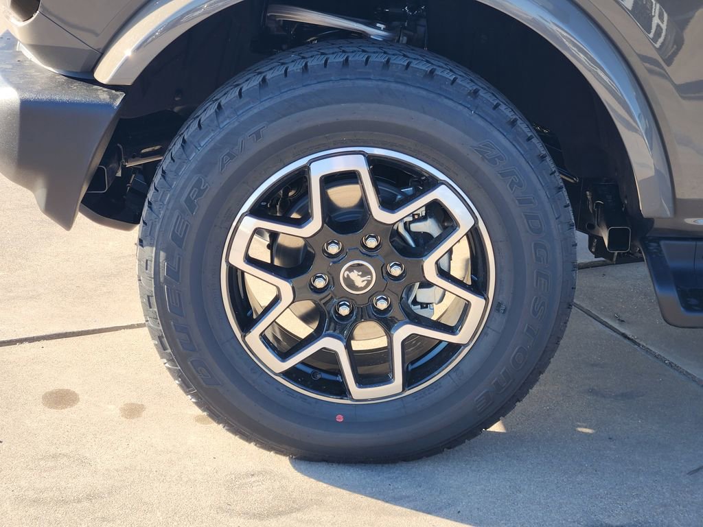 New 2025 Ford Bronco Outer Banks image 8