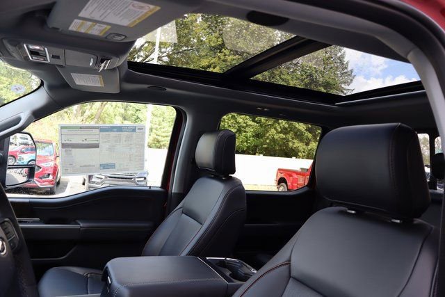 New 2026 Ford F350 Lariat w/ Black Appearance Package image 5