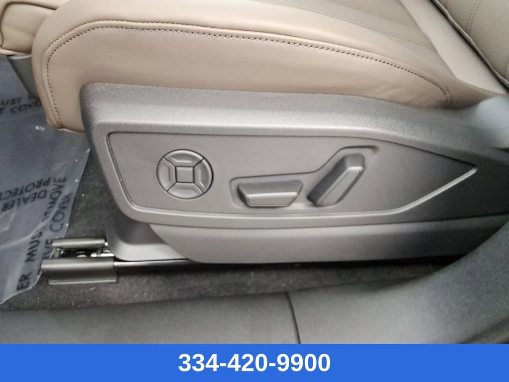 New 2025 Audi Q5 Prestige image 21