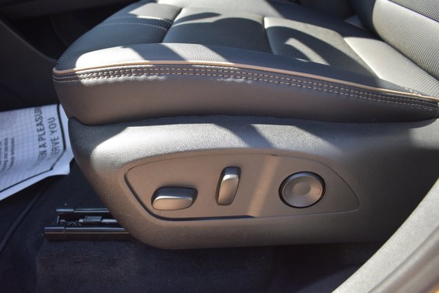 New 2026 Chevrolet Traverse High Country image 14