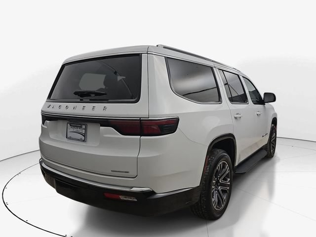 Used 2024 Jeep Wagoneer Series II w/ Flexible Seating Group RWD image 6