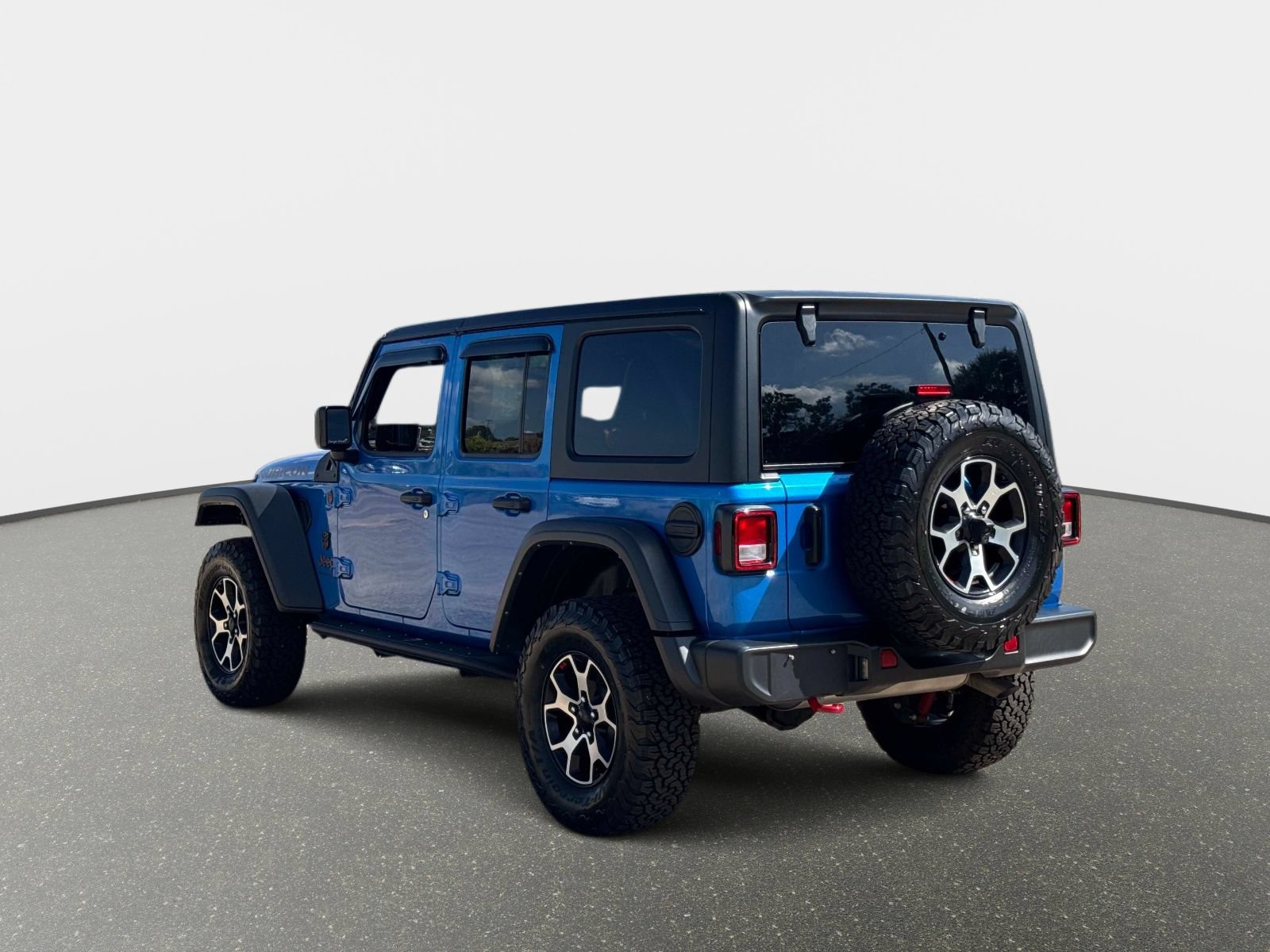 Used 2023 Jeep Wrangler Unlimited Rubicon AWD/4WD image 5