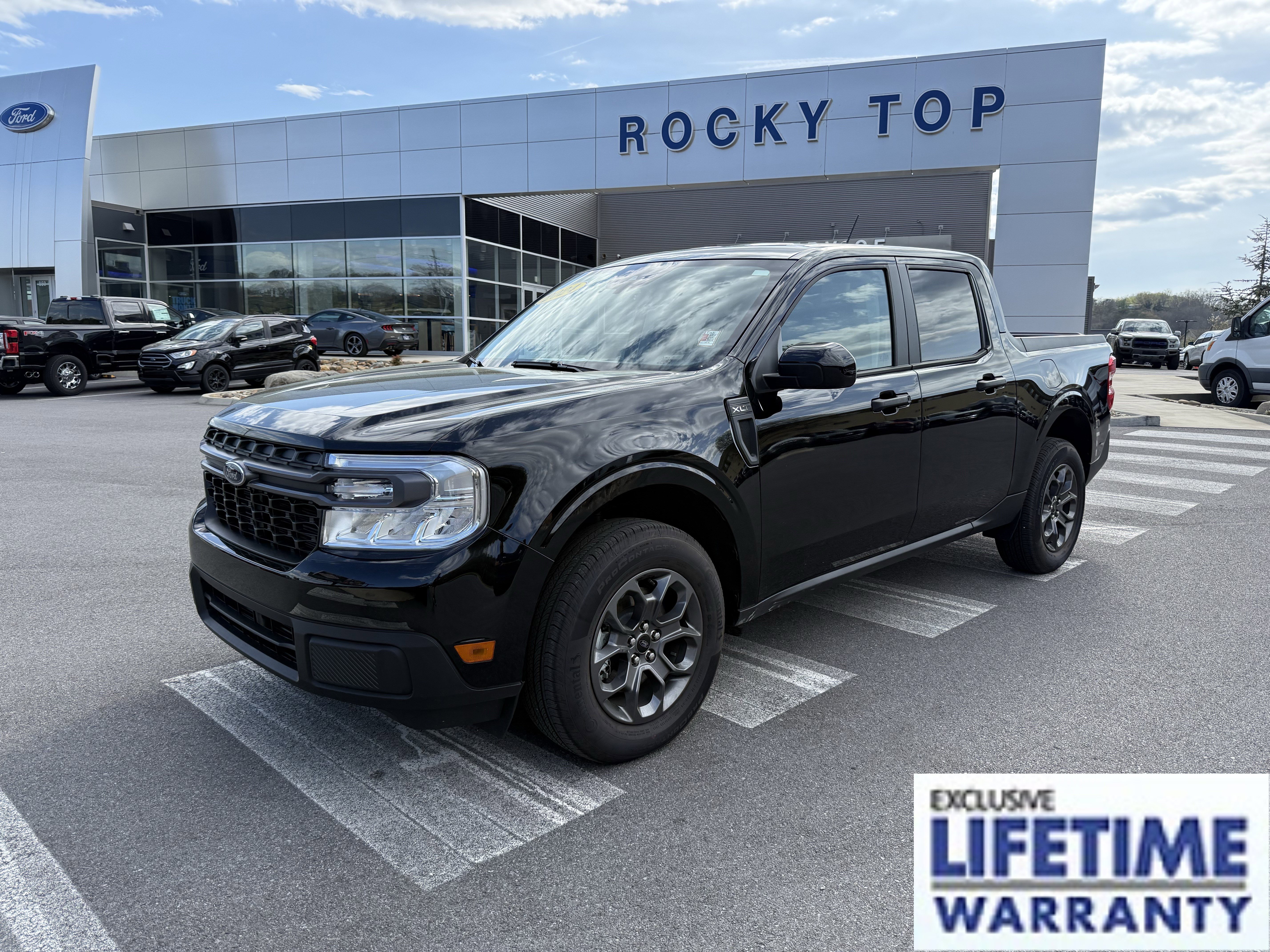 Used 2024 Ford Maverick XLT w/ XLT Luxury Package FWD image 1