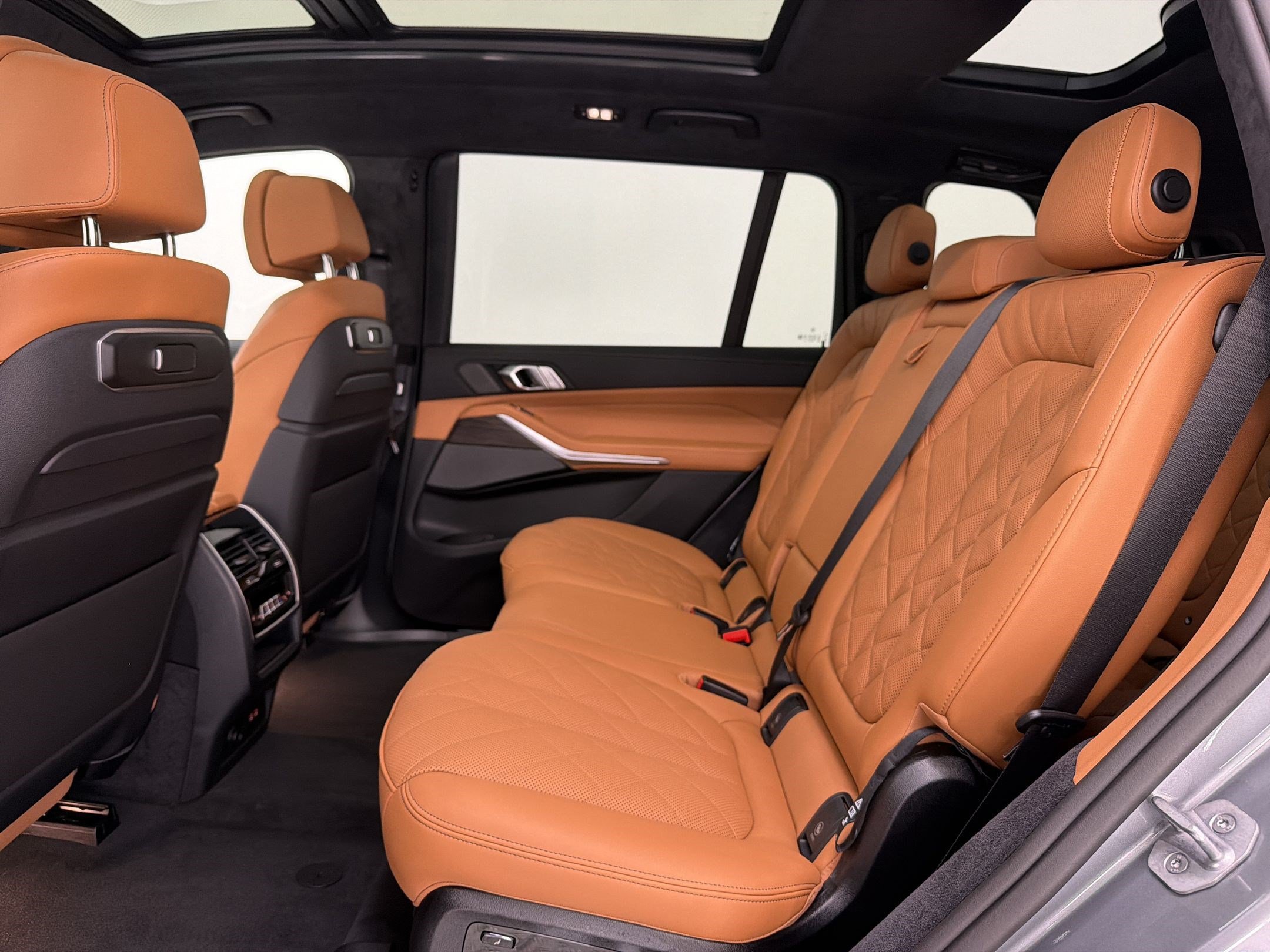 New 2027 BMW X7 xDrive40i w/ Executive Package AWD/4WD image 21