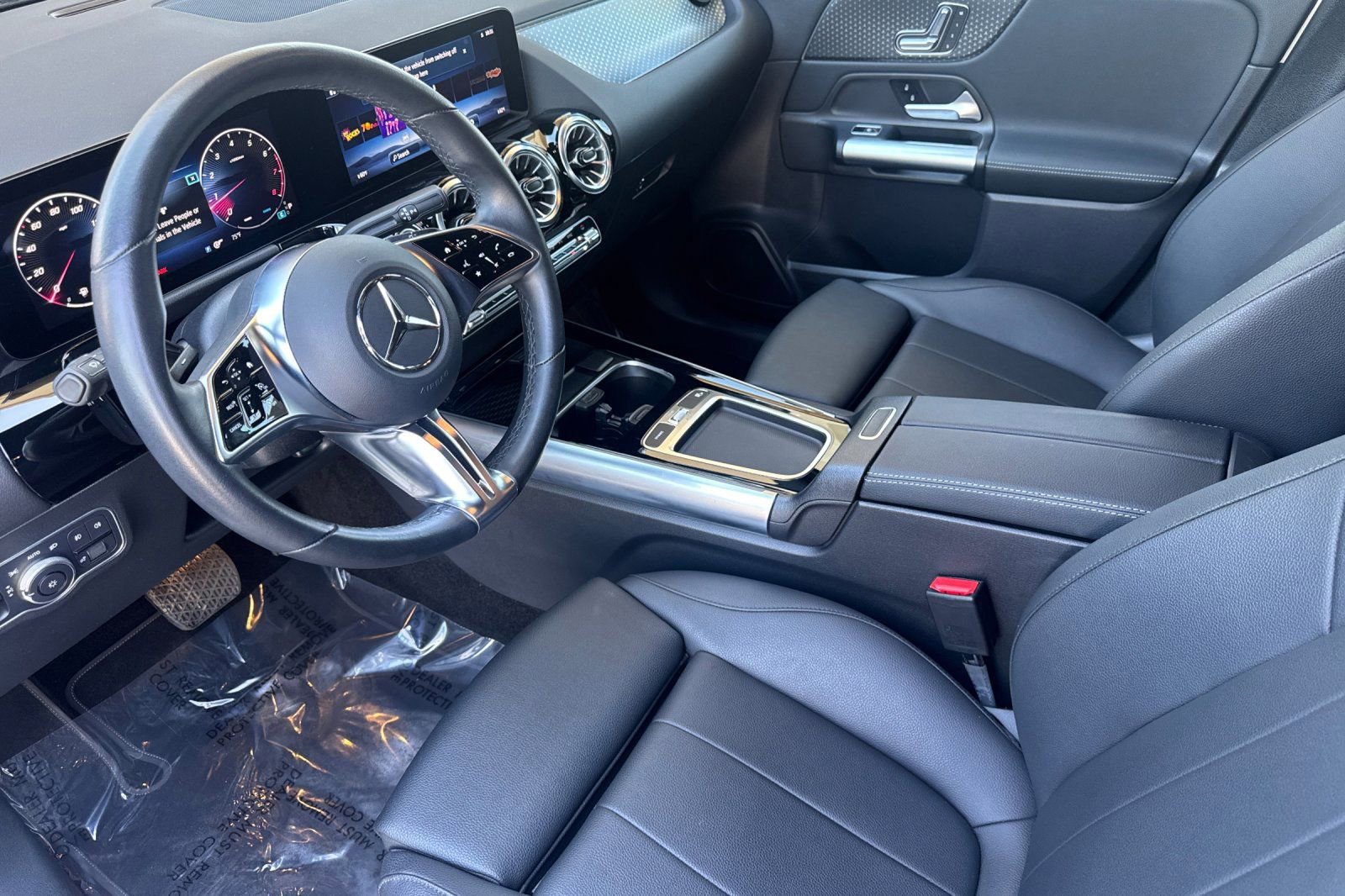 Used 2025 Mercedes-Benz GLA 250 image 10