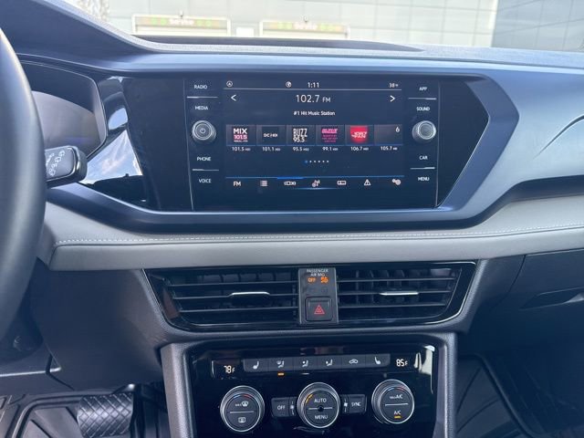 Used 2024 Volkswagen Taos SE image 18