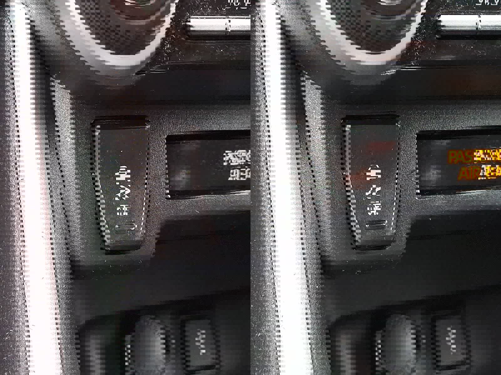 Certified 2022 Toyota RAV4 LE image 28