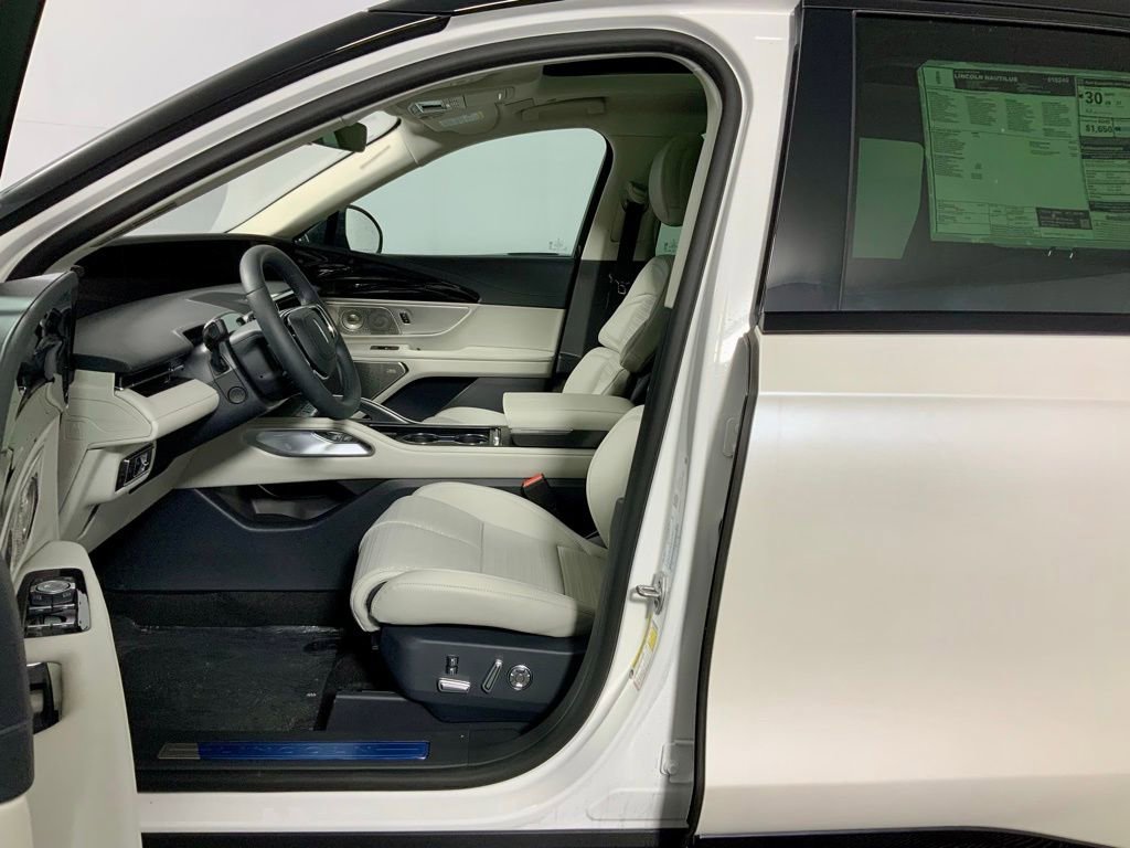 New 2026 Lincoln Nautilus Reserve image 20