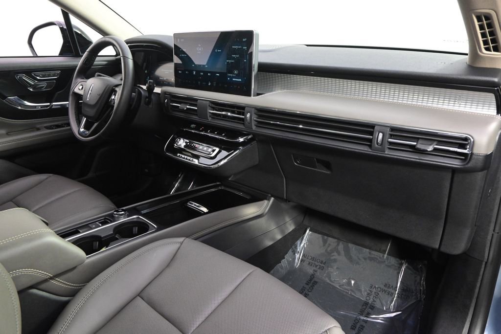 New 2026 Lincoln Corsair Premiere image 15