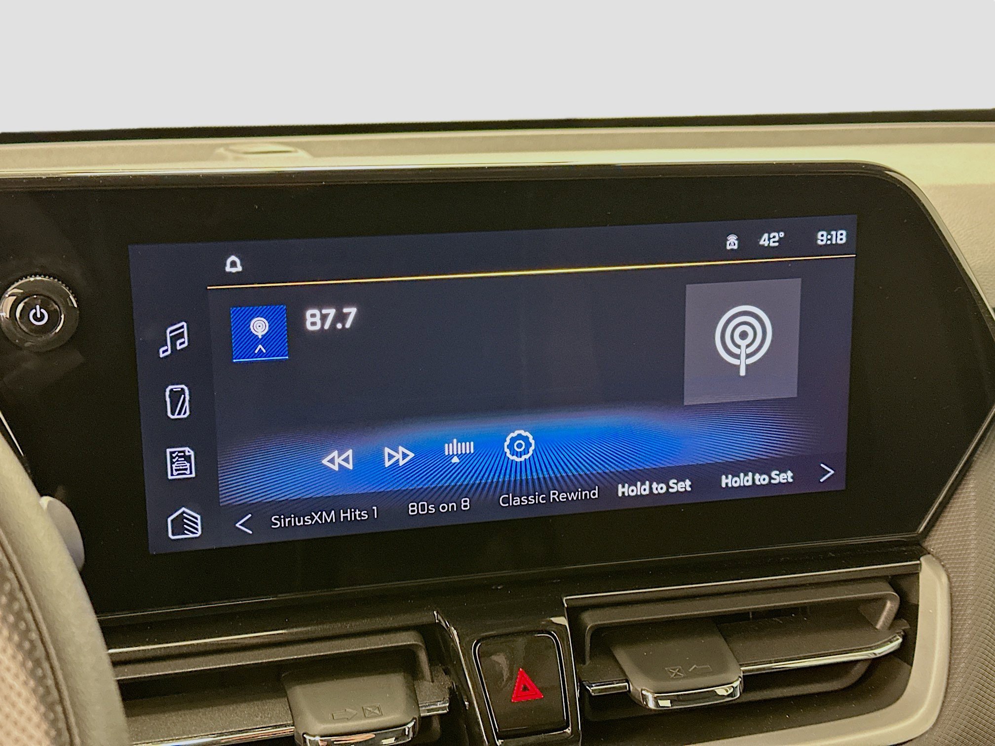 Used 2025 Chevrolet TrailBlazer LT w/ Driver Confidence Package image 21