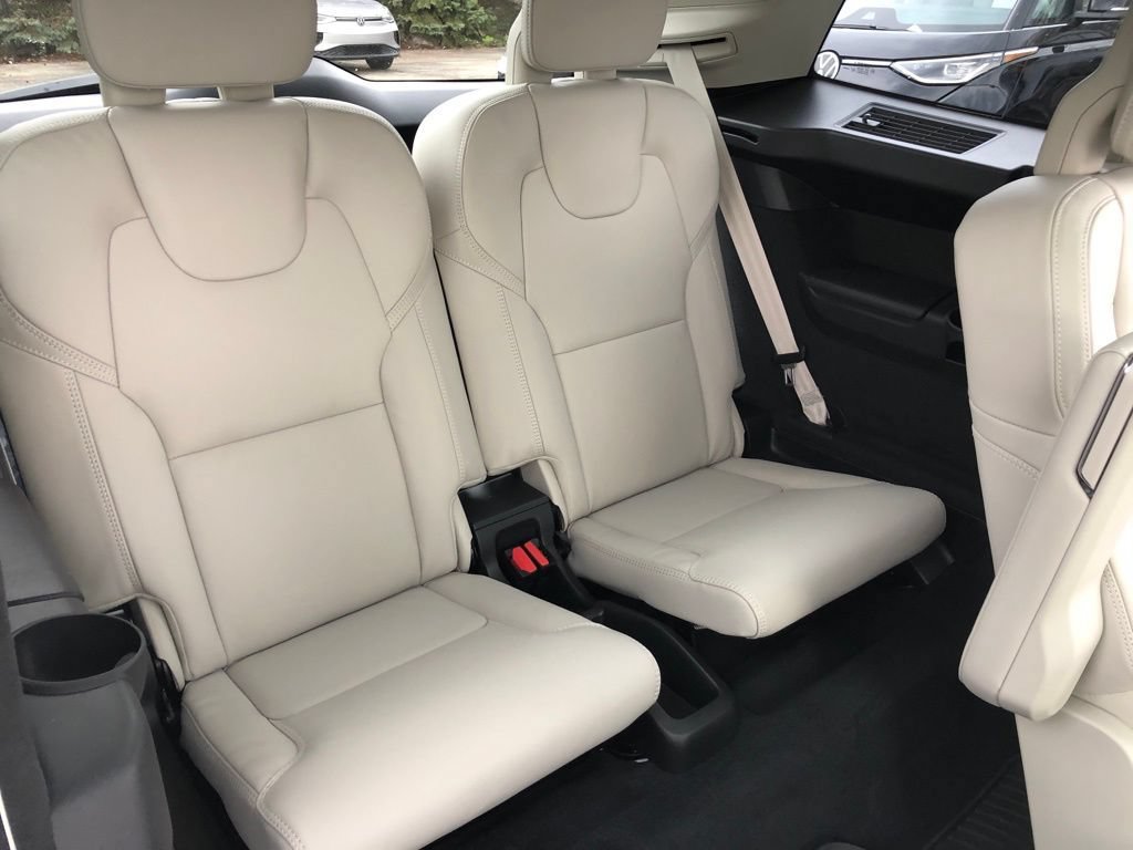 New 2026 Volvo XC90 T8 Ultra w/ Protection Package Premier AWD/4WD image 31