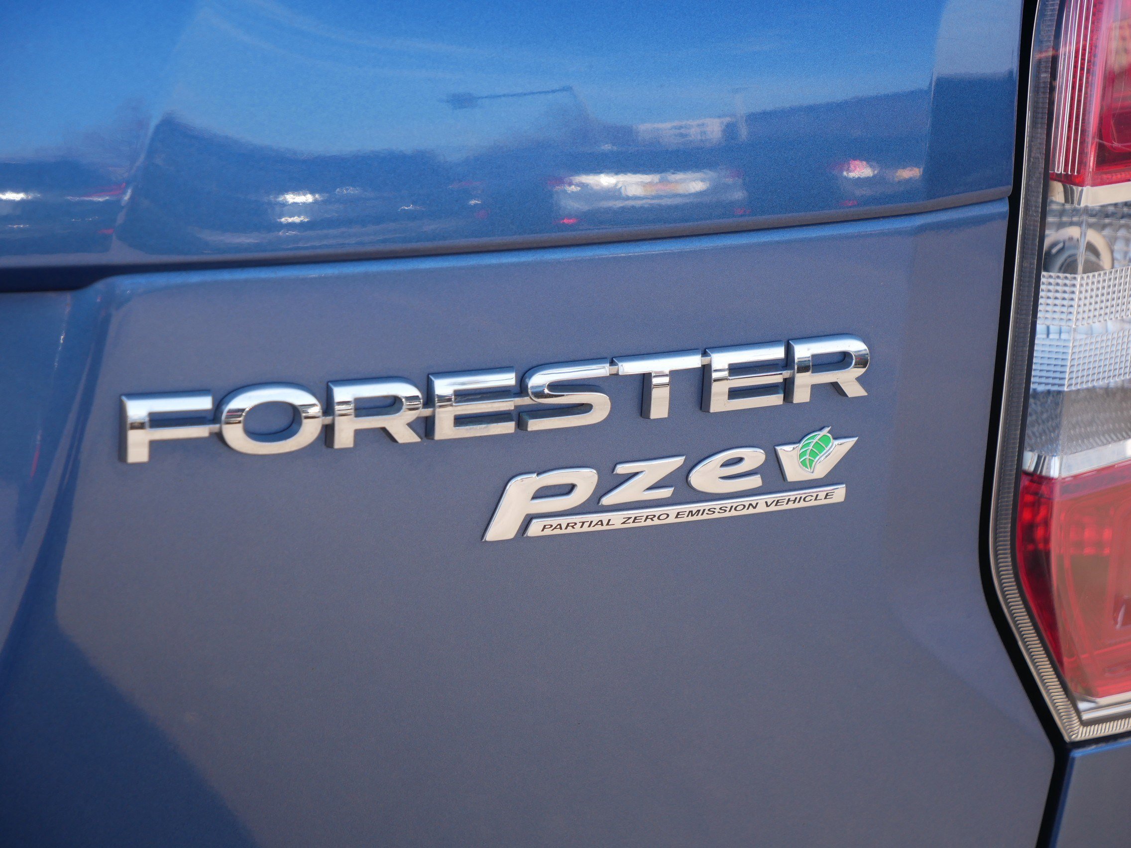 Used 2015 Subaru Forester 2.5i Limited w/ Popular Package #1 image 8