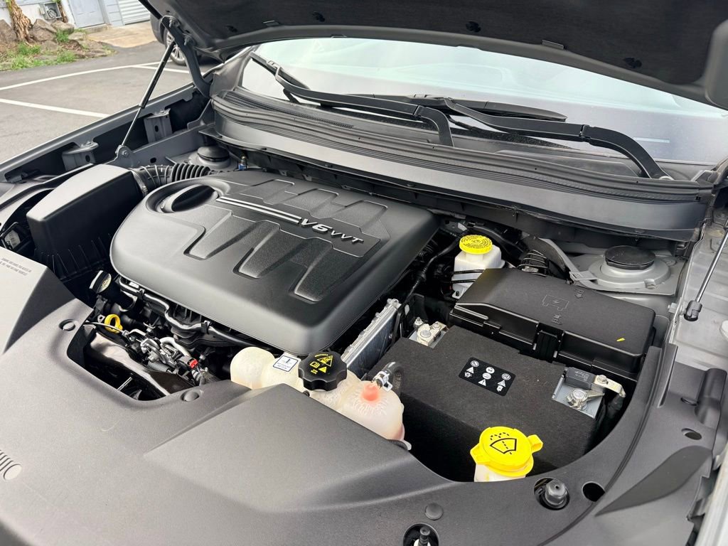 Used 2019 Jeep Cherokee Sport image 33