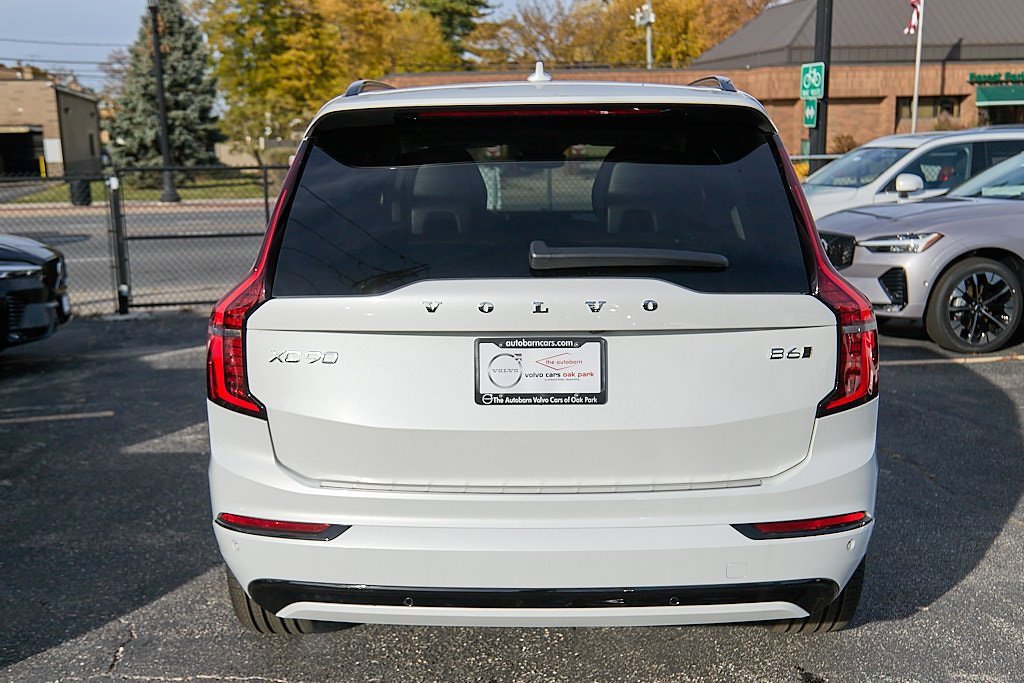 New 2026 Volvo XC90 B6 Ultra w/ Lounge Package image 8