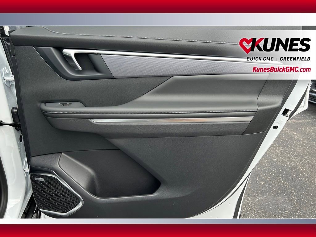 New 2026 Buick Enclave Sport Touring w/ LPO, Floor Liner Package image 47