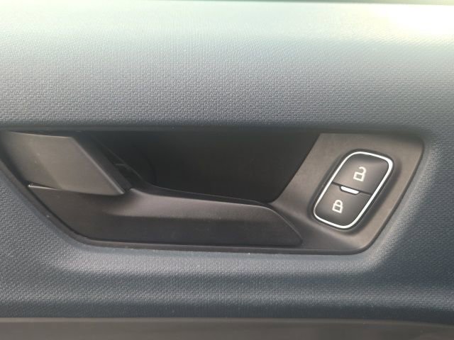 Used 2022 Ford Maverick XL FWD image 18