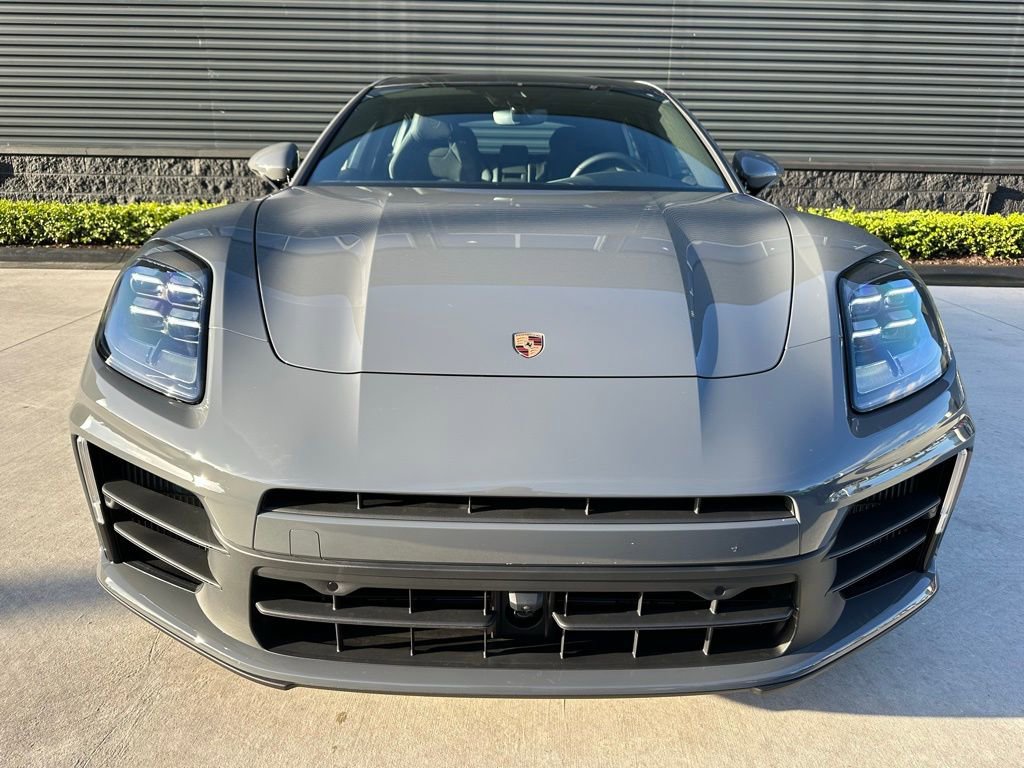 Used 2026 Porsche Panamera image 8