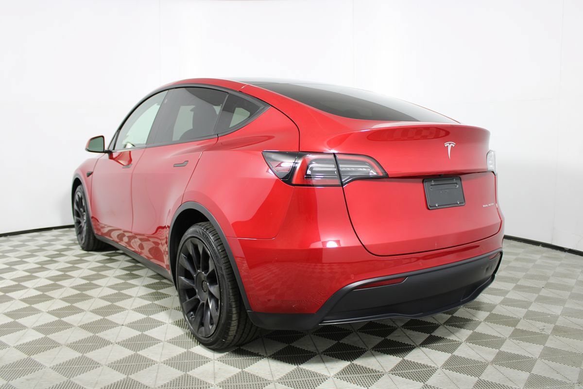 Used 2022 Tesla Model Y Long Range AWD/4WD image 29