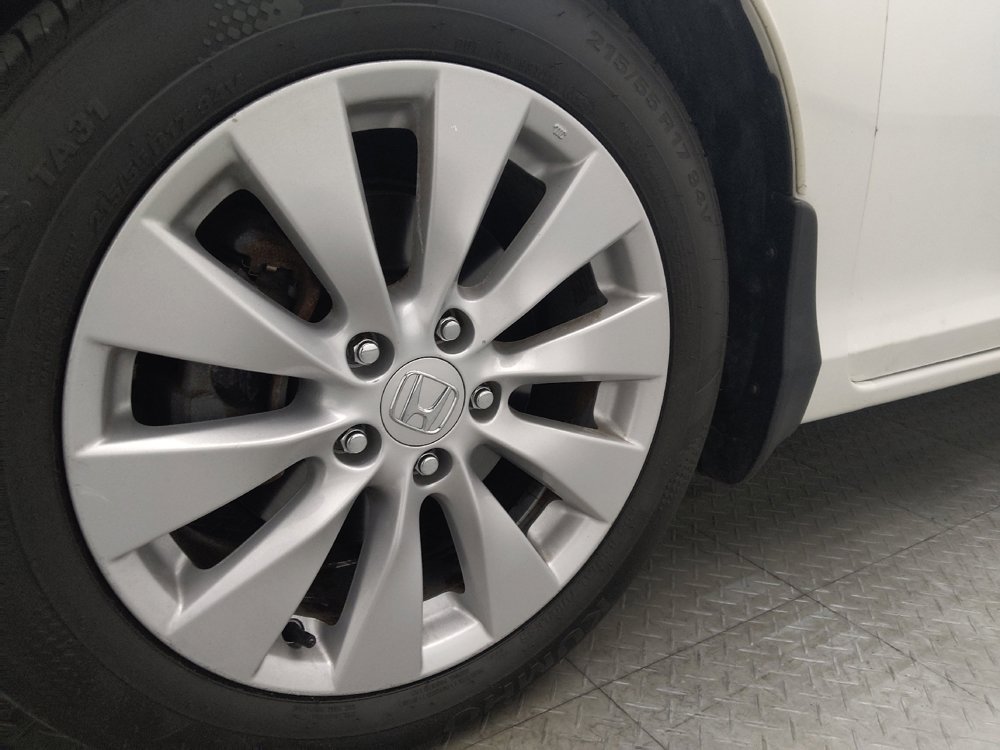 Used 2015 Honda Accord Touring image 31