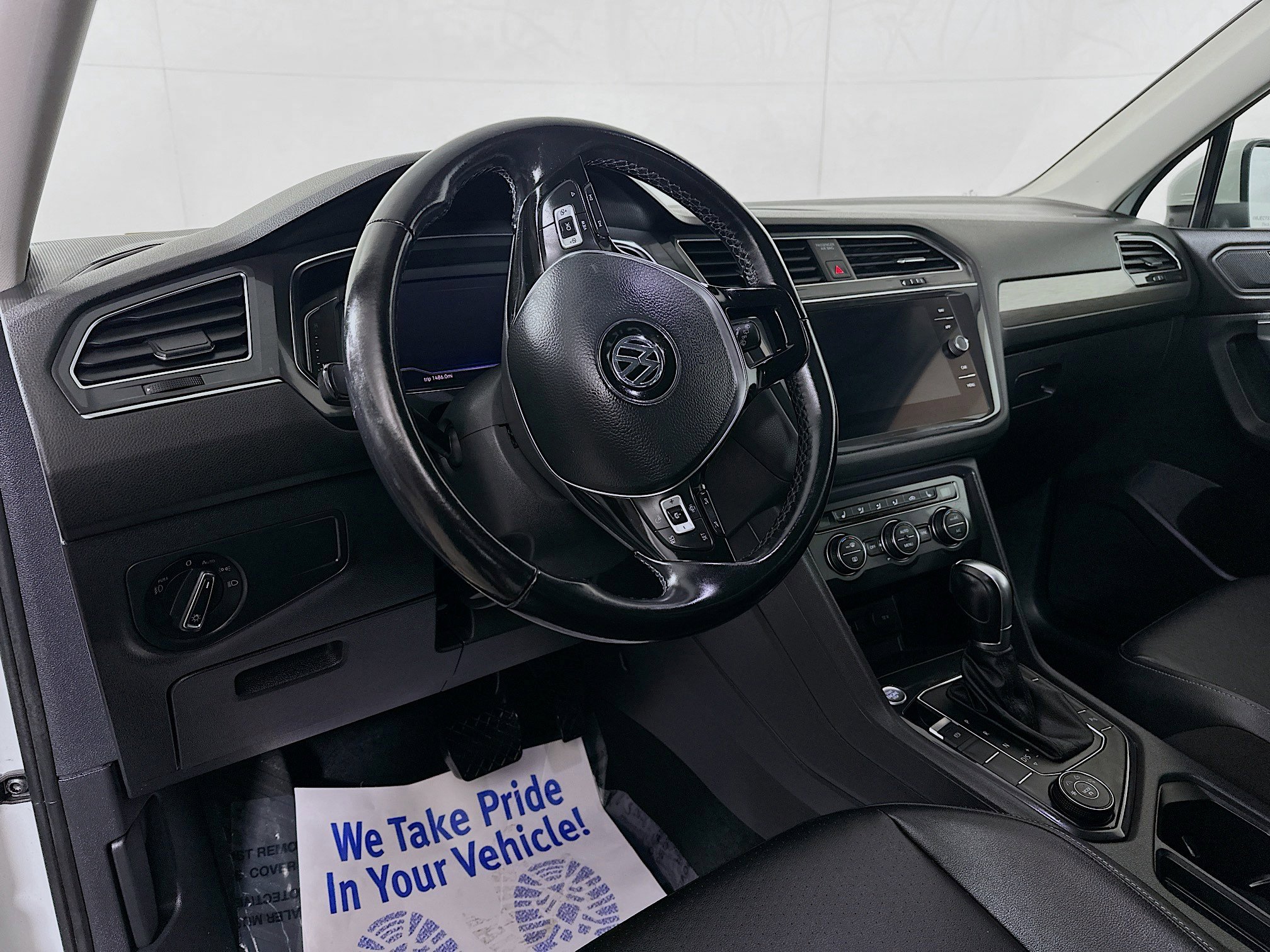 Used 2019 Volkswagen Tiguan SEL image 9