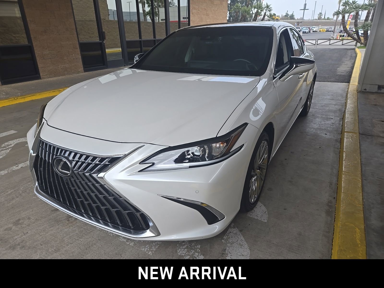 Used 2023 Lexus ES 350 Luxury