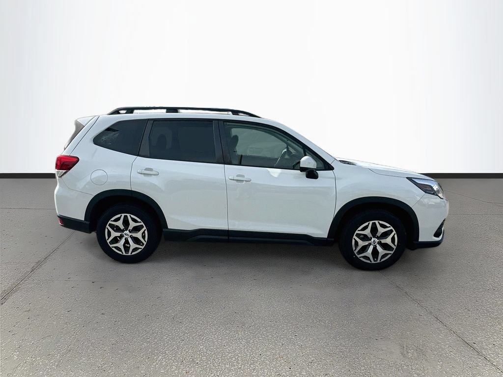 Used 2023 Subaru Forester Premium AWD/4WD image 8