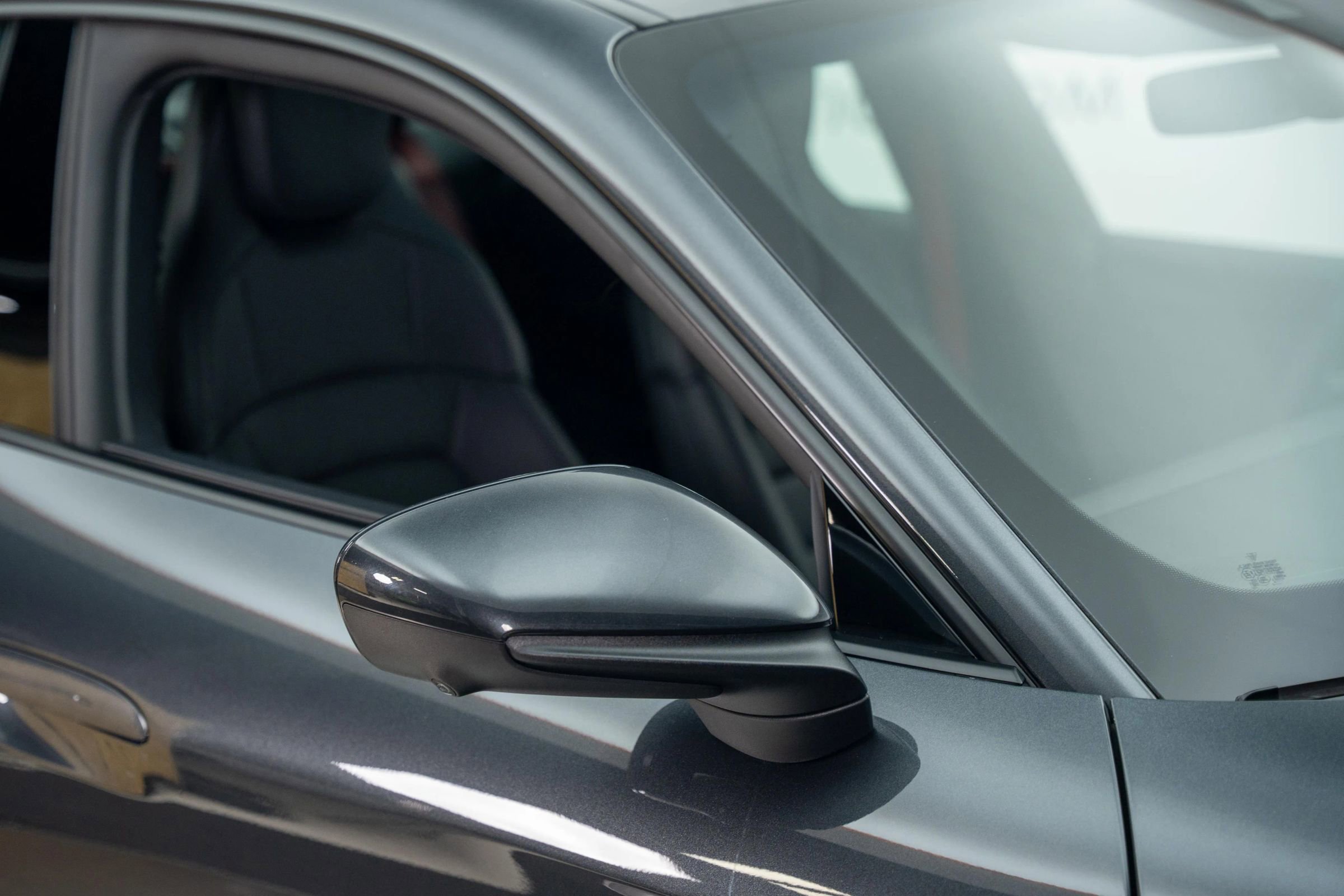 Used 2025 Porsche Taycan image 24