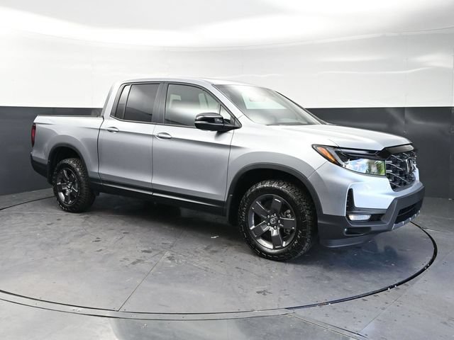 Used 2026 Honda Ridgeline TrailSport image 3