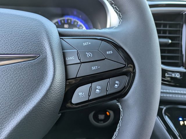 New 2026 Chrysler Pacifica Limited w/ S Appearance Package image 27