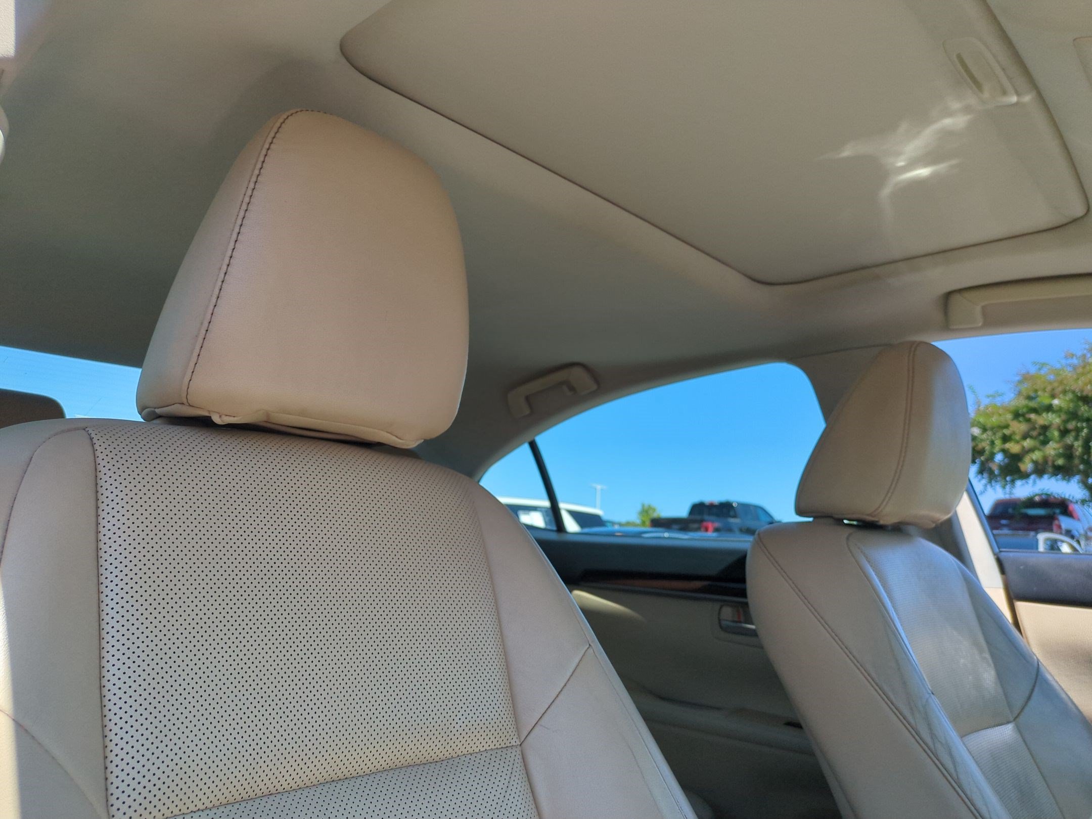 Used 2015 Lexus ES 350 w/ Luxury Package FWD image 32