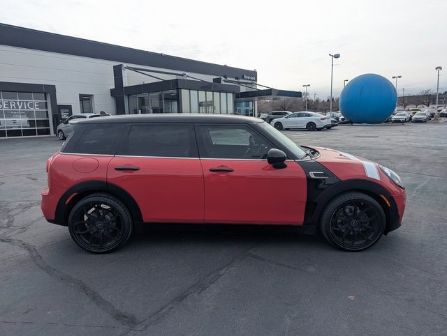 Used 2016 MINI Cooper Clubman image 2
